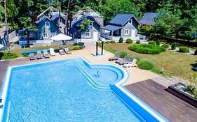 APARTAMENTY przy plaży z basenem z podgrzewaną wodą i mini SPA - Ośrodek Kolonijno-Wczasowy Mewa